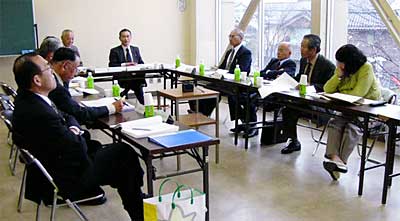 23日開かれた三条・栄・下田合併協議会の特別職の身分等検討特別小委員会