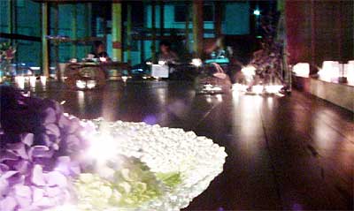 神明宮で「スローカフェ in 神明宮」をテーマに行われたキャンドルナイト