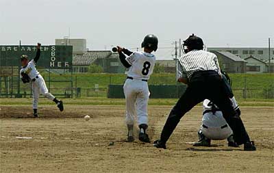合併で統合された三条市スポーツ少年団の第1回春季少年野球大会