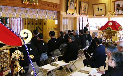 15日行われた八幡宮の春季例大祭神事