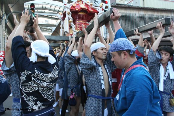 1000人みこし