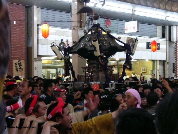 1000人みこし