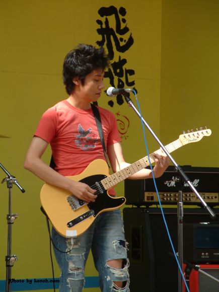 飛燕ミュージックフェスティバル・イモクテネの相田貴史さん(Gu,Vo)