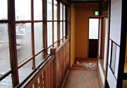 焼失して吹きさらしだった2階の廊下部分も見事に復元
