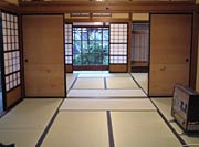 畳を張り替えた1階の広間