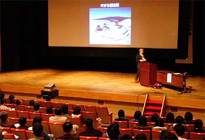 25日開かれた算用し教育委員会主催第1回科学ゼミナール