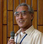 最後にあいさつで締めくくる三条市や回復し協議会・岩本事務局長