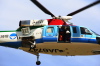 中高層建物救出・消火訓練で県の防災ヘリ「はくちょう」による救助