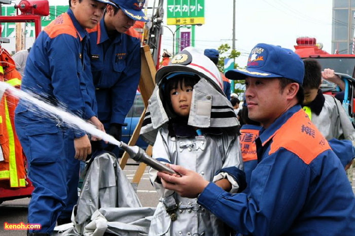 ちびっこ放水体験