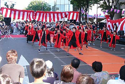 23日行われた三条よってけ祭りのよさこいソーラン