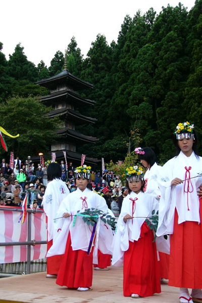 豊栄の舞の披露