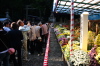 弥彦神社札所前の大風景花壇「上高地」