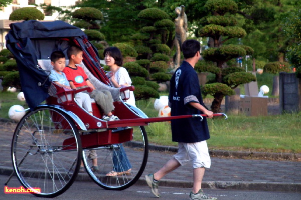 人力車の会場内回遊