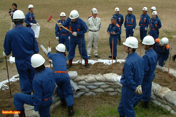 水防訓練・土のう積み