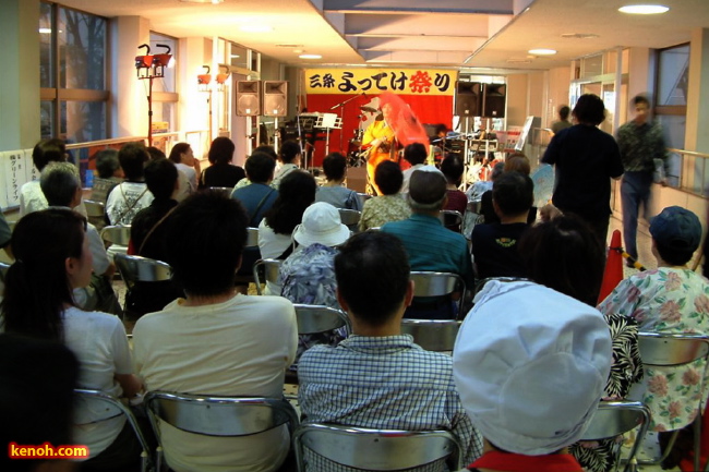 夜店市「昭栄通り商店街」