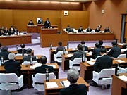 24日開かれた三条市議会臨時会