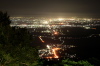 8月15日まで行われた「弥彦山 夜景&星空クルーズ」で弥彦山頂から望む夜景