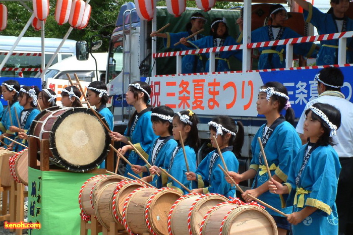 第5回三条夏まつり／ふれ太鼓、三条市厚生福祉会館駐車場