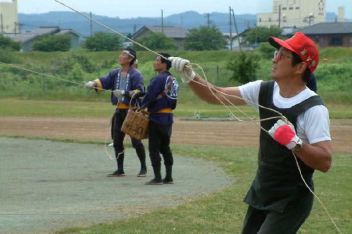 三条凧合戦1日目