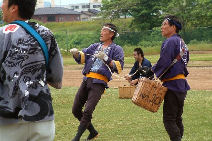 三条凧合戦1日目