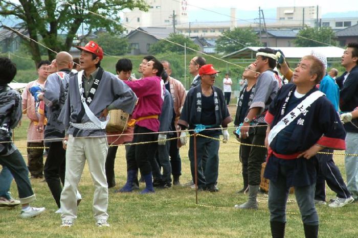 三条凧合戦1日目