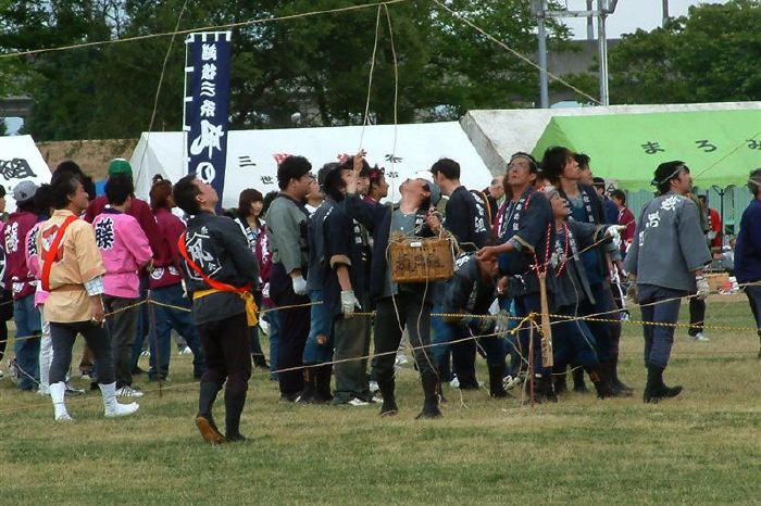 三条凧合戦1日目