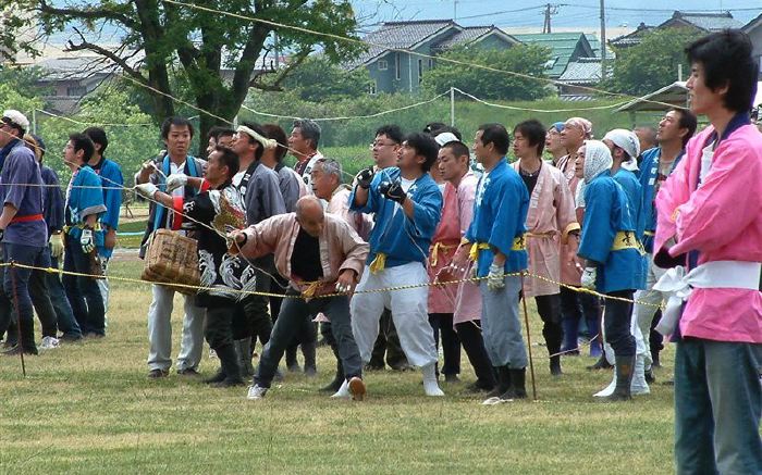 三条凧合戦1日目