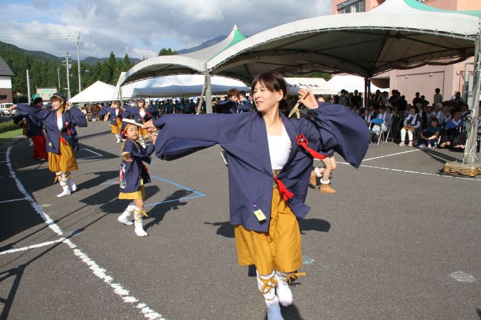 翔波の皆さんによる踊り