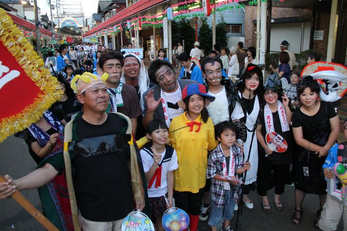 燕市・飛燕夏まつりの燕ばやし大会