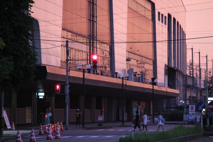 7・13水害から6年の13日の夜明けは燃えるように赤い朝焼け