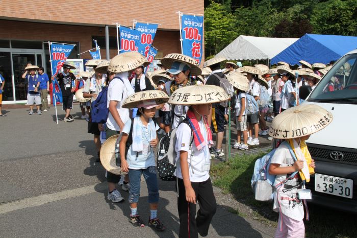 燕三条JCの「寺子屋つばさ100km徒歩の旅」