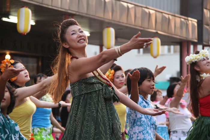 三条夏まつりの三条総踊り