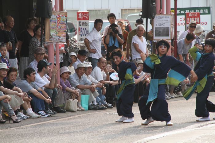 三条夏まつりの三条総踊り