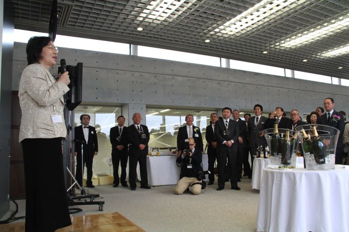 山井社長の母、山井トキ会長のあいさつ