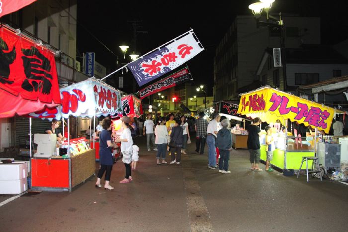 昨年の20店から31店に増えた露店