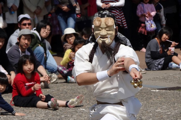 三小相承会の太鼓演奏