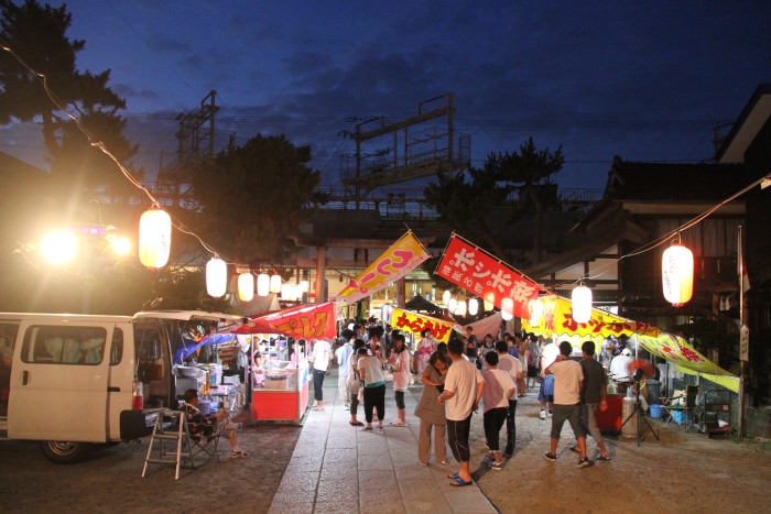 燕ばやし大会、燕戸隠神社