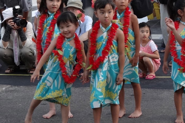 三条総踊り、フラダンス