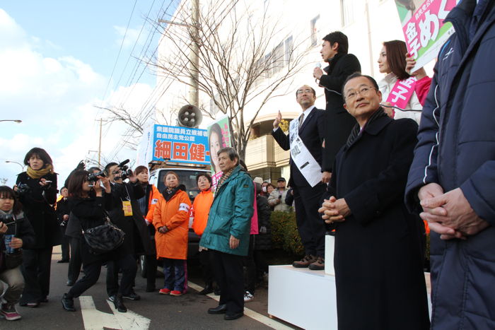 自民党青年局長の小泉進次郎氏が金子恵美氏と細田健一氏を応援＠イオン県央店前