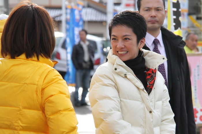 菊田真紀子氏の街頭演説＠加茂リオンドール前、蓮舫氏が応援