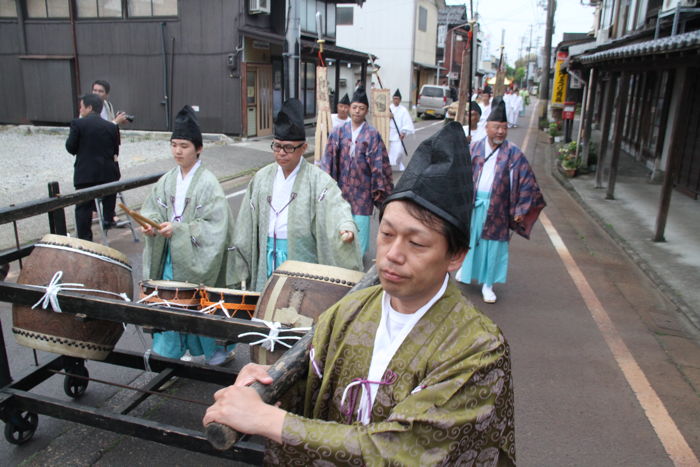 神輿行列