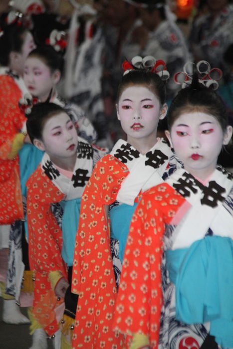 木場小路万灯が戸隠神社前で下座