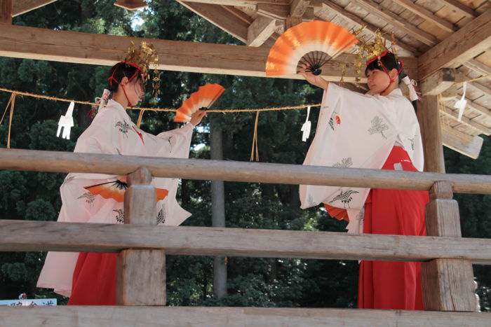 魚沼神社の太太神楽