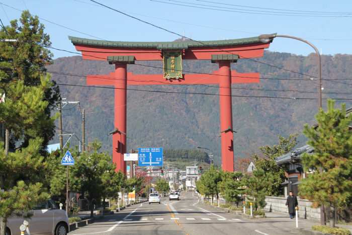 弥彦の大鳥居