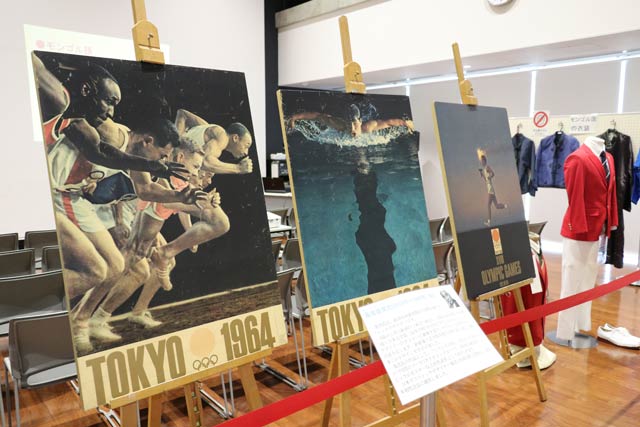 ���s���_�s���̃O���t�B�b�N�f�U�C�i�[�T�q�Y�􎁂��f�U�C������1964�N�̓����ܗւ̃|�X�^�[�Ȃǂ̓W��