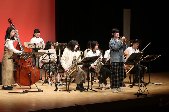 敬和学園高校吹奏楽部のコンサート