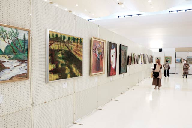 市展会場