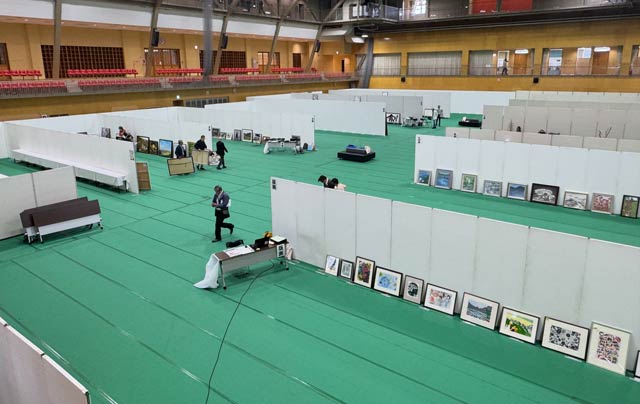 市展会場