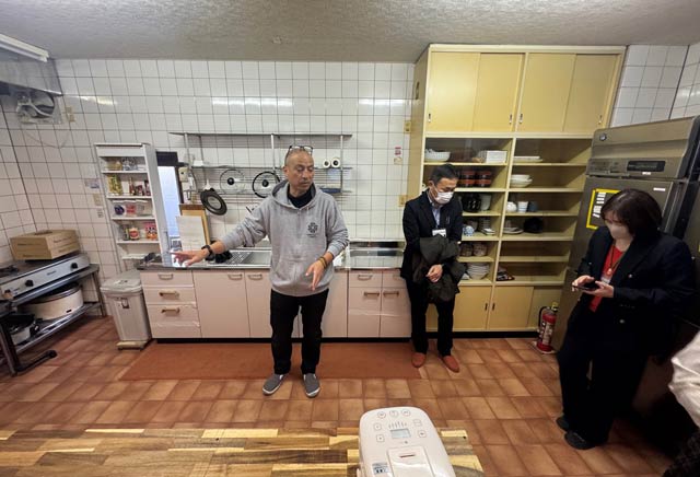 行政関係者を対象にお披露目会