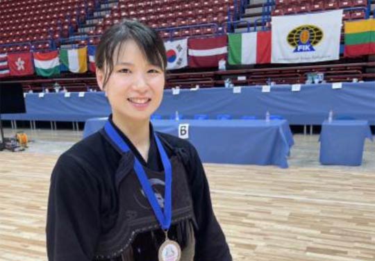 ���E���_���X�g�̖��i�^��������u�t�ɉ��s�Łu��߂݂炢�X�|�[�c�����v�̌�������